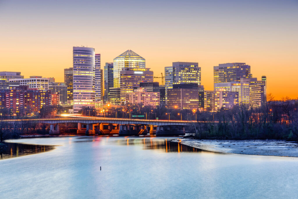 Arlington Virginia skyline at sunset along the Potomac River | Castine Concierge Physical Therapy | Mobile Physical Therapy Services Washington DC